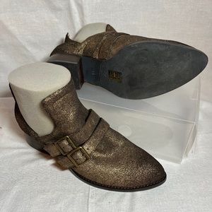Sbicca gold Forager ankle Bootie size10